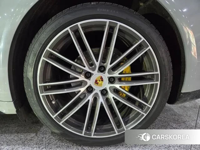 Porsche Panamera (971) id 3469964 из Кореи 10