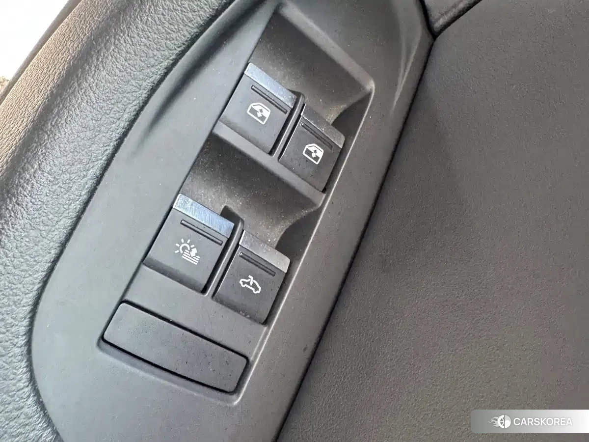 Audi A6L id 4664419 из Китая 10