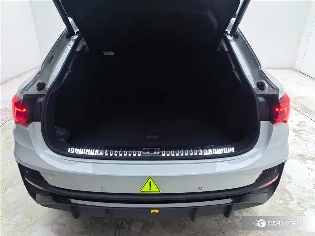 Audi Q3 Sportback id 4599714 из Китая 10