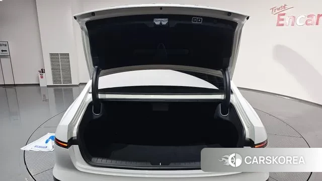 Hyundai Grandeur Hybrid (GN7) id 2988923 из Кореи 10