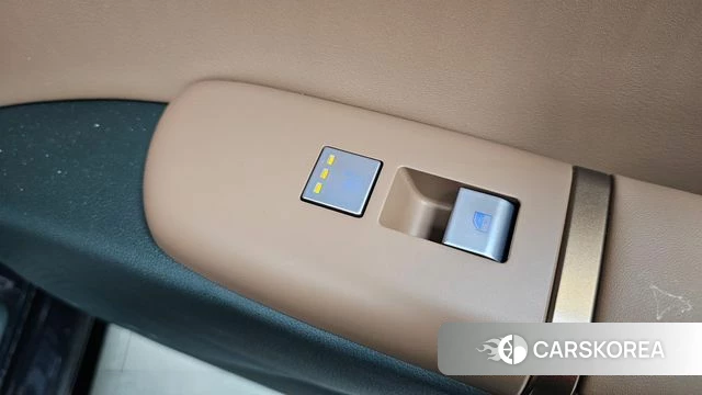 Hyundai Grandeur Hybrid (GN7) id 3909213 из Кореи 10