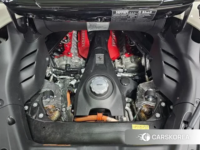 Ferrari SF90 Spider id 3711943 из Кореи 10