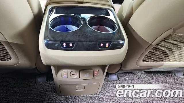 Kia The New Carnival id 2807863 из Кореи 10