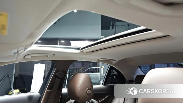 Mercedes-Benz E-Class W213 id 3807938 из Кореи 10