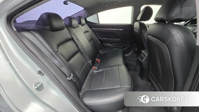 Hyundai The New Avante AD id 4020344 из Кореи 10