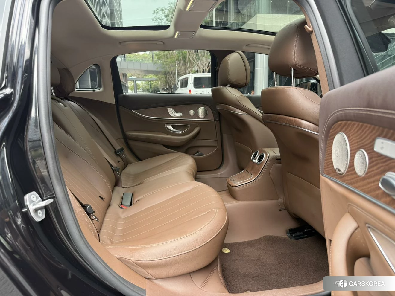Mercedes-Benz E-class id 4454573 из Китая 10