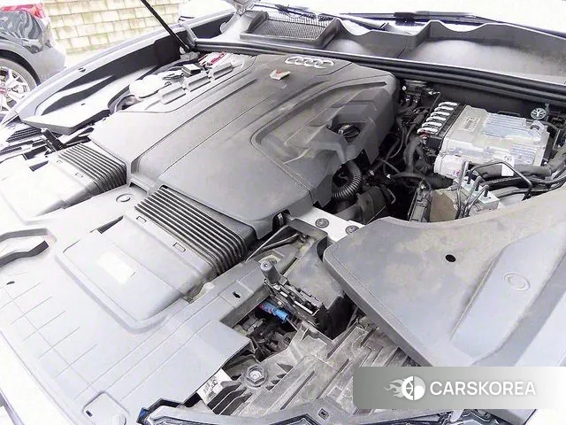 Audi Q8 (4M) id 3032623 из Кореи 10