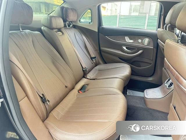 Mercedes-Benz E-class id 4274221 из Китая 10
