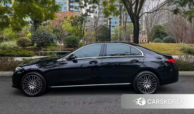 Mercedes-Benz Class C id 4265341 из Китая 10