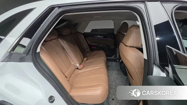 Hyundai Grandeur (GN7) id 3378053 из Кореи 10