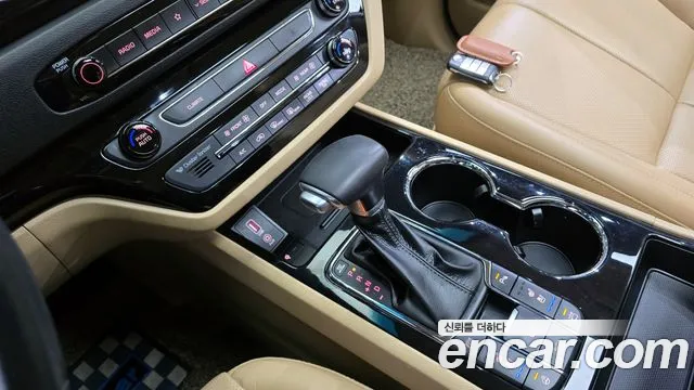 Kia The New Carnival id 2694044 из Кореи 10