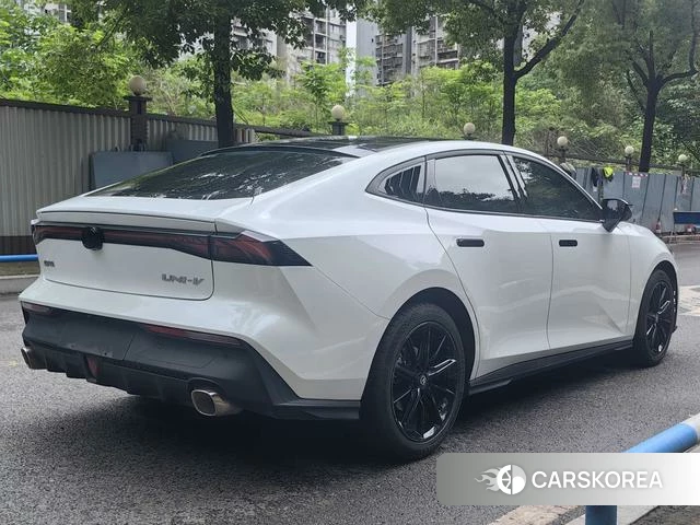 Chang'an UNI-V id 4393863 из Китая 10