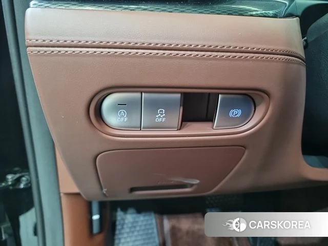 Genesis G90 (RS4) id 4249170 из Кореи 10