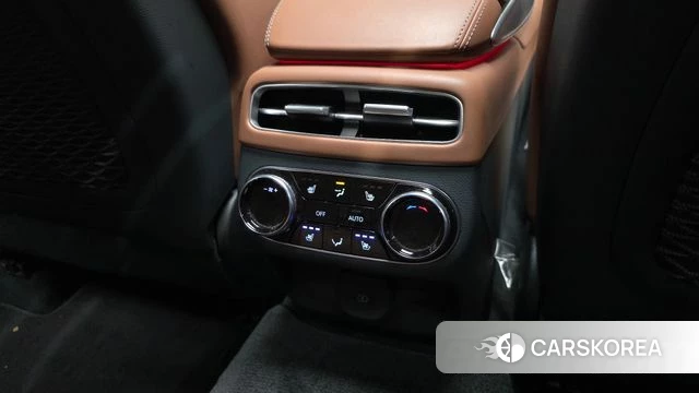 Genesis GV70 id 4518818 из Кореи 10