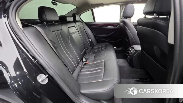 BMW 5 Series (G30) id 3530690 из Кореи 10