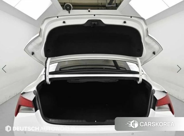Hyundai Avante Hybrid (CN7) id 4608856 из Кореи 10