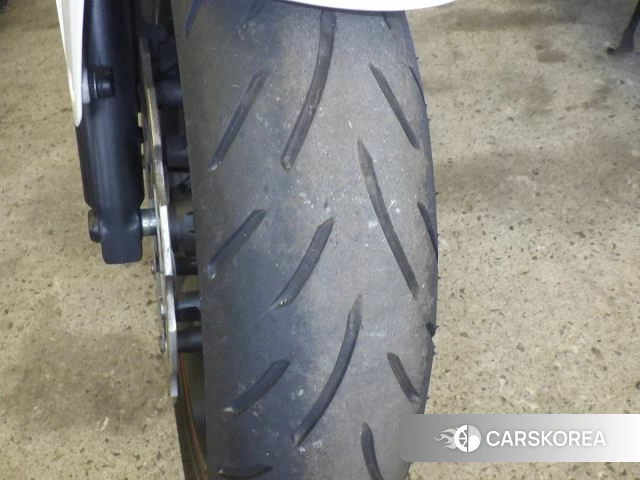 Honda CBR400R id 4184607 из Японии 10