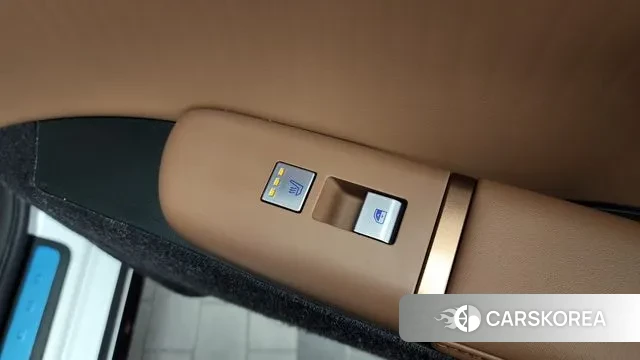 Hyundai Grandeur (GN7) id 3533893 из Кореи 10