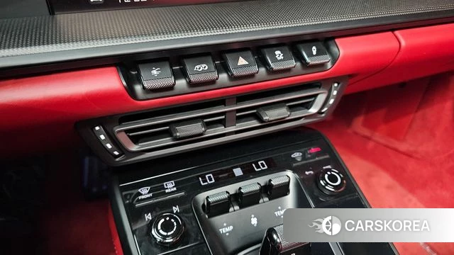 Porsche 911(992) id 4584808 из Кореи 10
