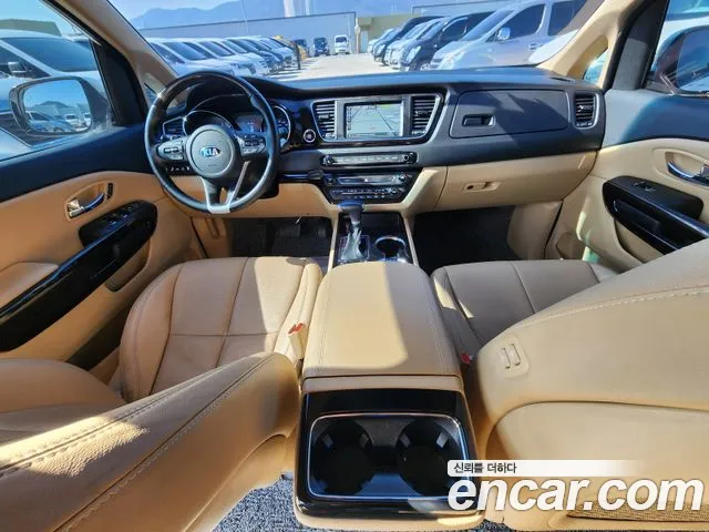 Kia The New Carnival id 2393325 из Кореи 10