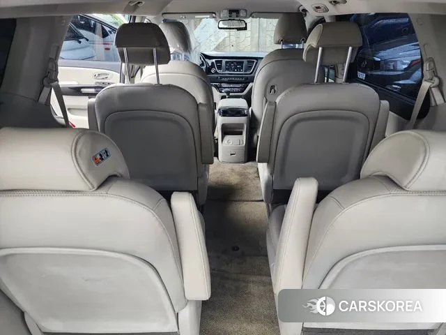 Kia The New Carnival id 3041995 из Кореи 10