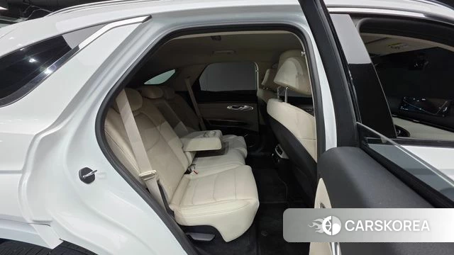 Genesis GV70 id 4293360 из Кореи 10