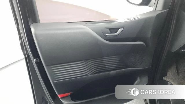 Hyundai Staria id 3923640 из Кореи 10