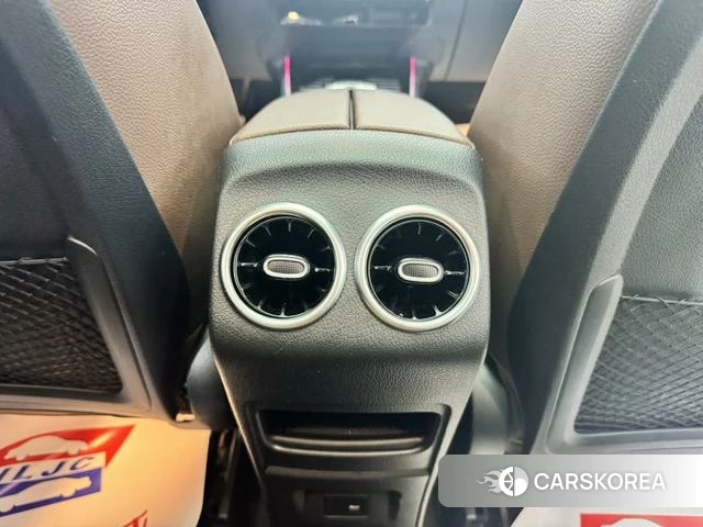 Mercedes-Benz GLB id 4257375 из Китая 10