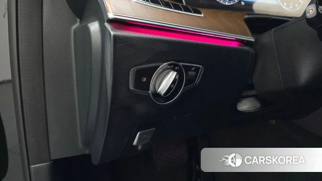 Mercedes-Benz E-Class W213 id 4397355 из Кореи 10