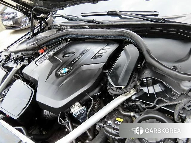 BMW 5 Series (G30) id 4596113 из Кореи 10