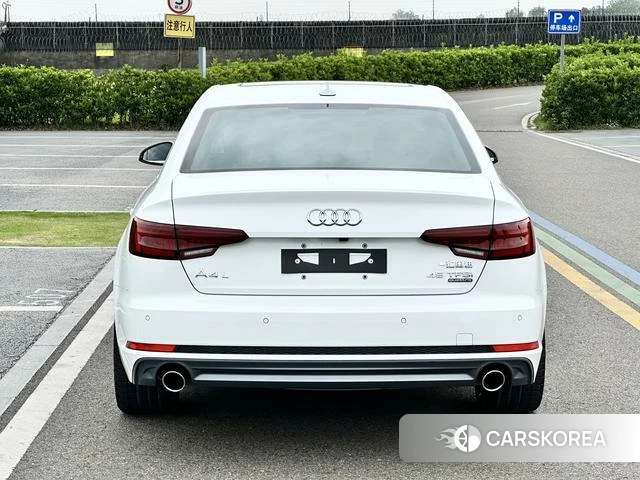 Audi A4L id 4236412 из Китая 10