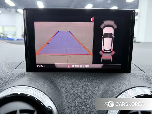 Audi Q2L id 4291314 из Китая 10
