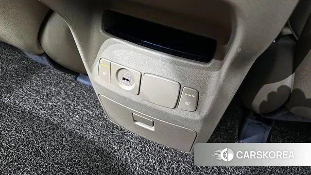 Kia The New Carnival id 2902939 из Кореи 10