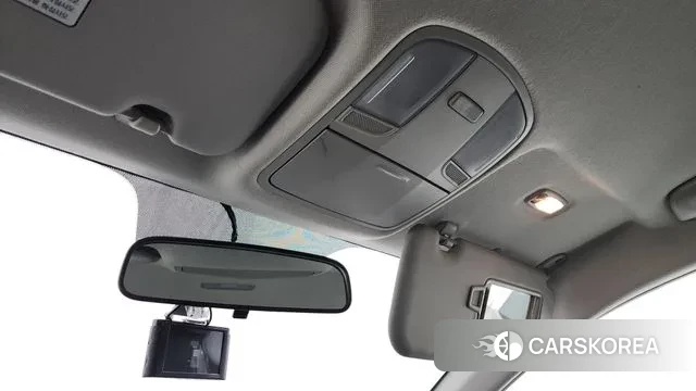 Kia Stonic id 3709446 из Кореи 10