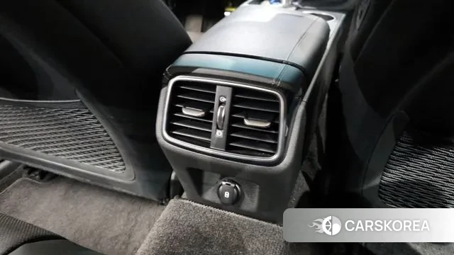 Genesis G70 id 3085451 из Кореи 10