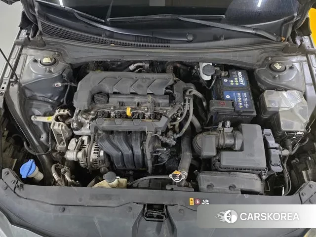 Hyundai Avante (CN7) id 3438301 из Кореи 10