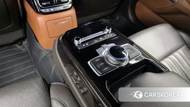 Genesis G90 id 3747463 из Кореи 10