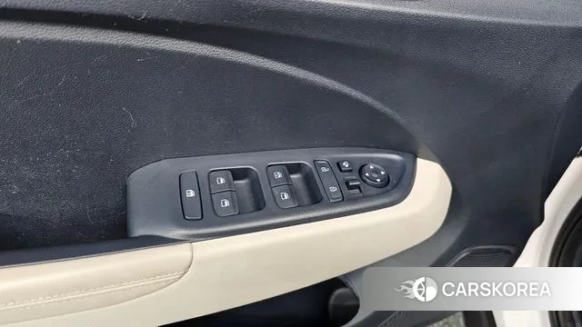 Hyundai Venue id 3561914 из Кореи 10