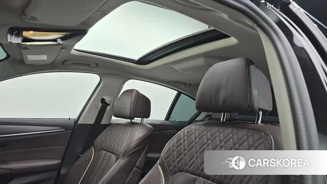 BMW 5 Series (G30) id 3646309 из Кореи 10