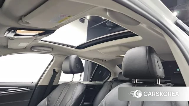 BMW 5 Series (G30) id 3723531 из Кореи 10