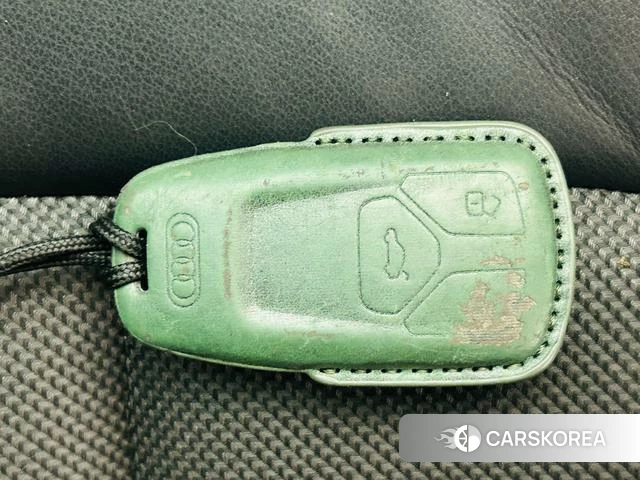 Audi Q2L e-tron id 4260790 из Китая 10