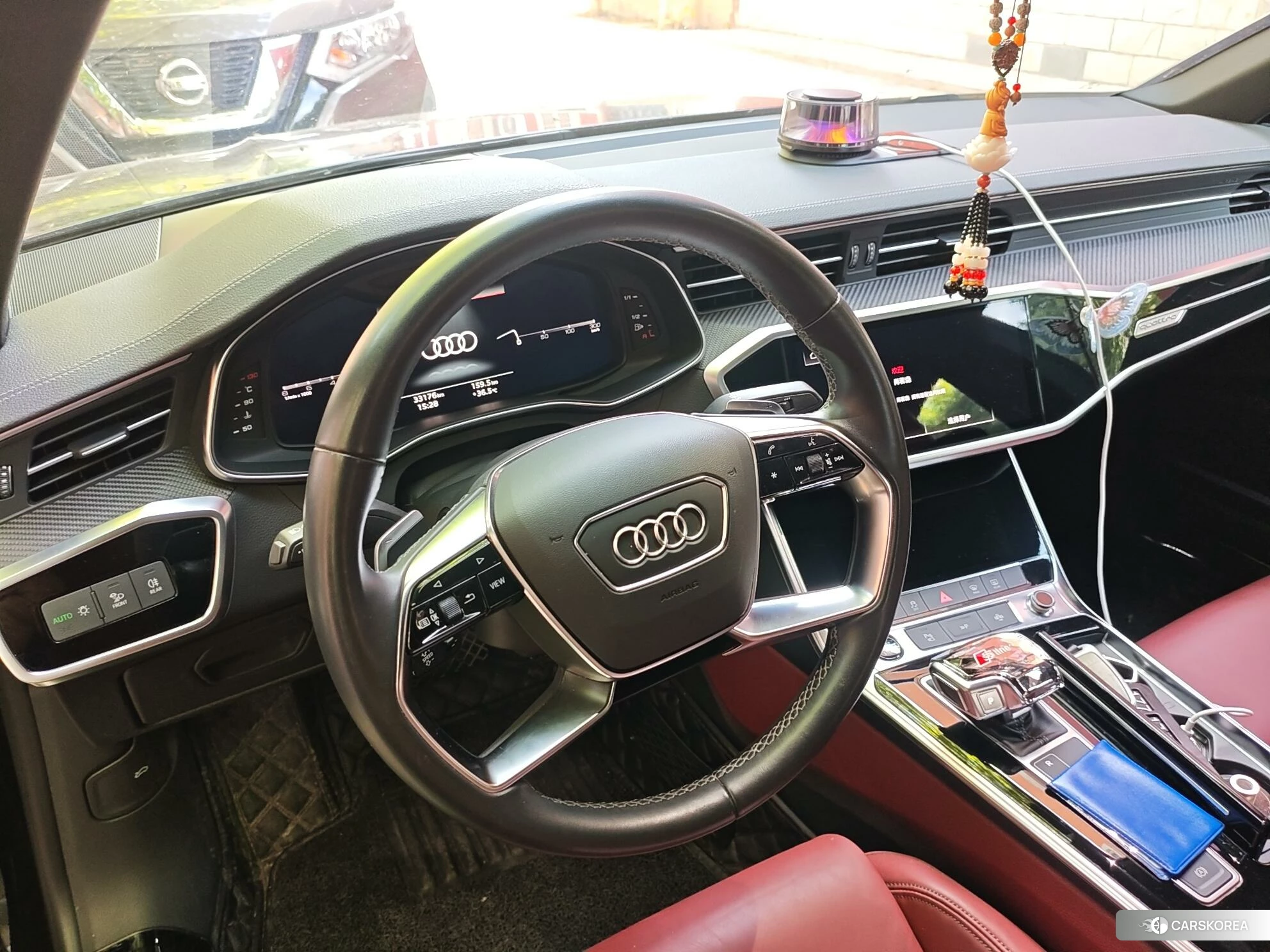 Audi A7L id 4486607 из Китая 10