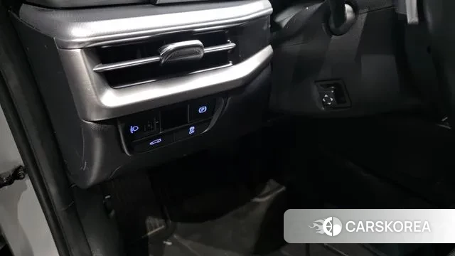 Hyundai Grandeur (GN7) id 3763795 из Кореи 10