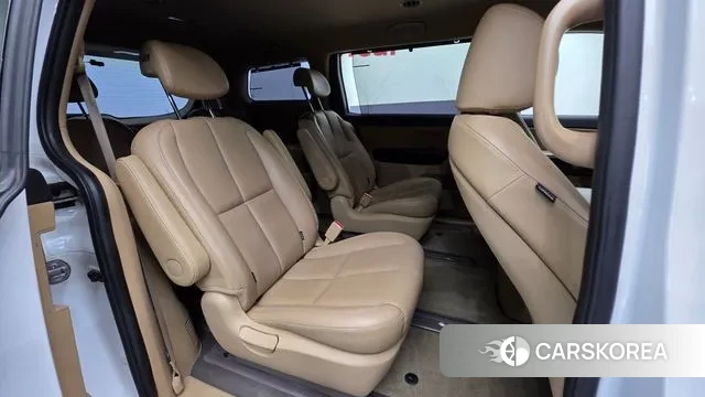 Kia The New Carnival id 2966508 из Кореи 10