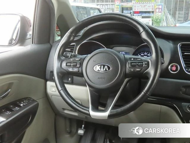 Kia The New Carnival id 4652015 из Кореи 10