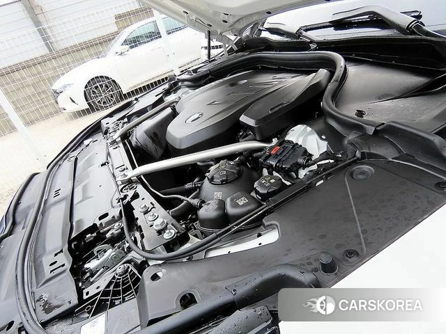 BMW 5 Series (G60) id 3792367 из Кореи 10