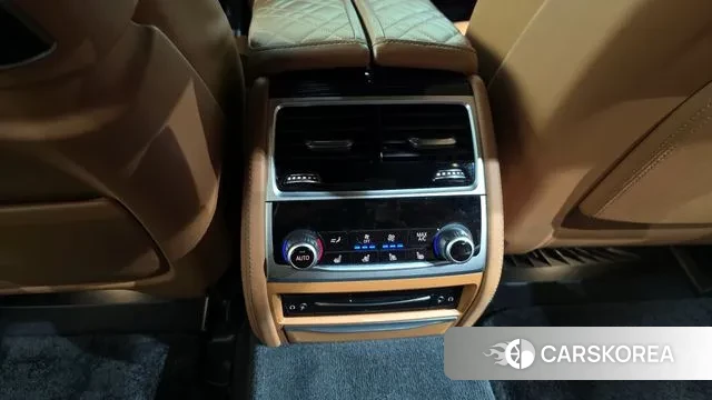 BMW 7 Series (G11) id 3348872 из Кореи 10