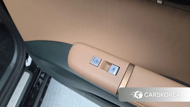 Hyundai Grandeur (GN7) id 3599798 из Кореи 10