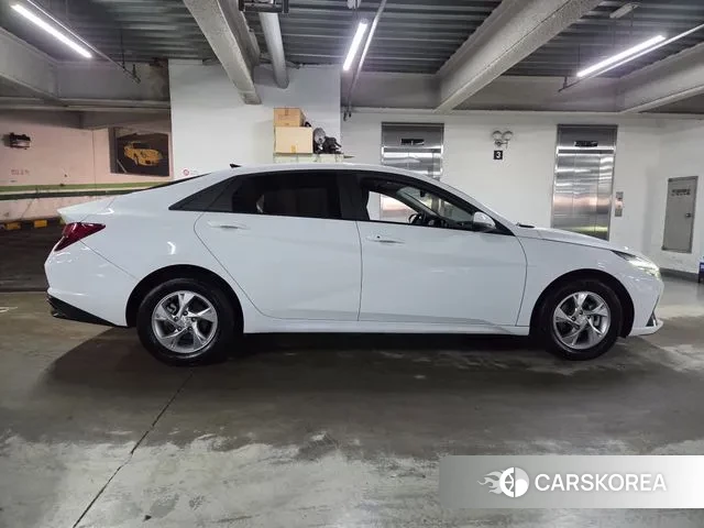 Hyundai Avante (CN7) id 3591931 из Кореи 10