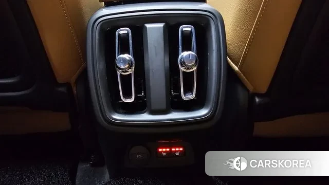 Volvo XC40 id 3192669 из Кореи 10